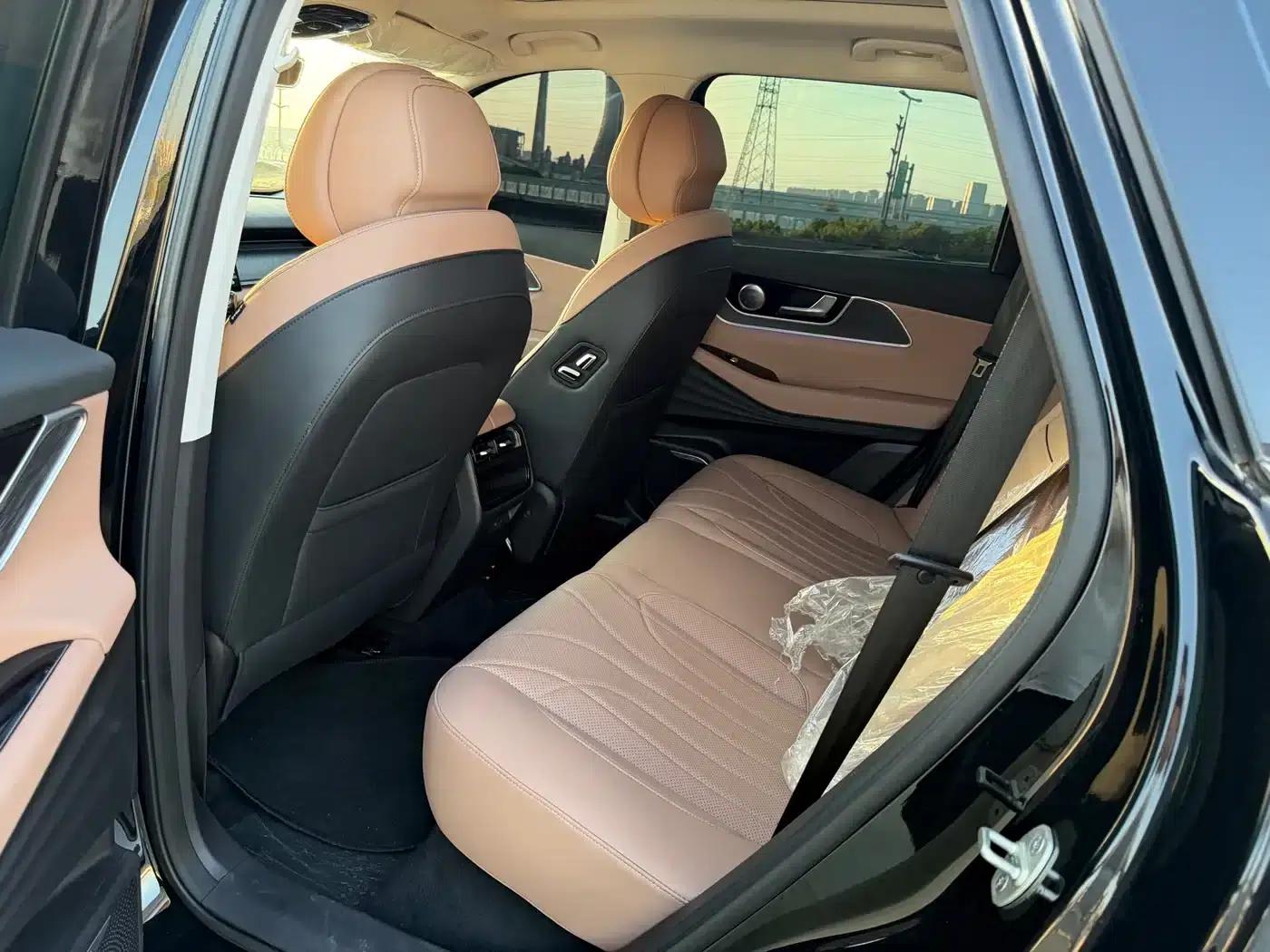 Chery Tiggo 8L 2024 2.0T 2WD Luxury Edition 5-seater — миниатюра 8