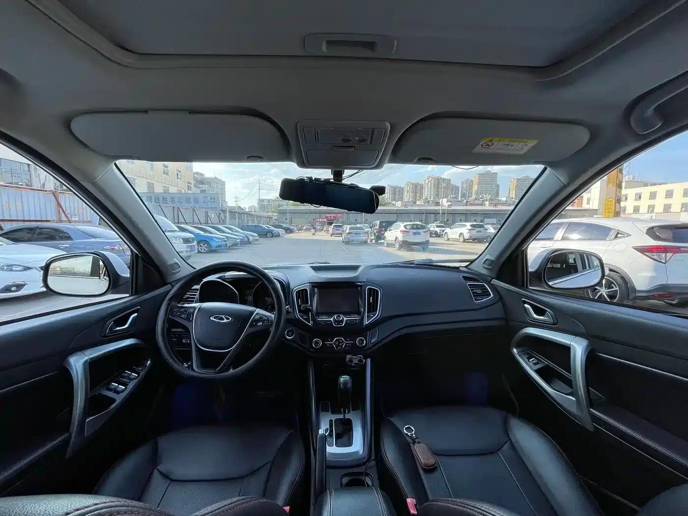 Chery Tiggo 5 2015 2.0L CVT Family Edition — миниатюра 10