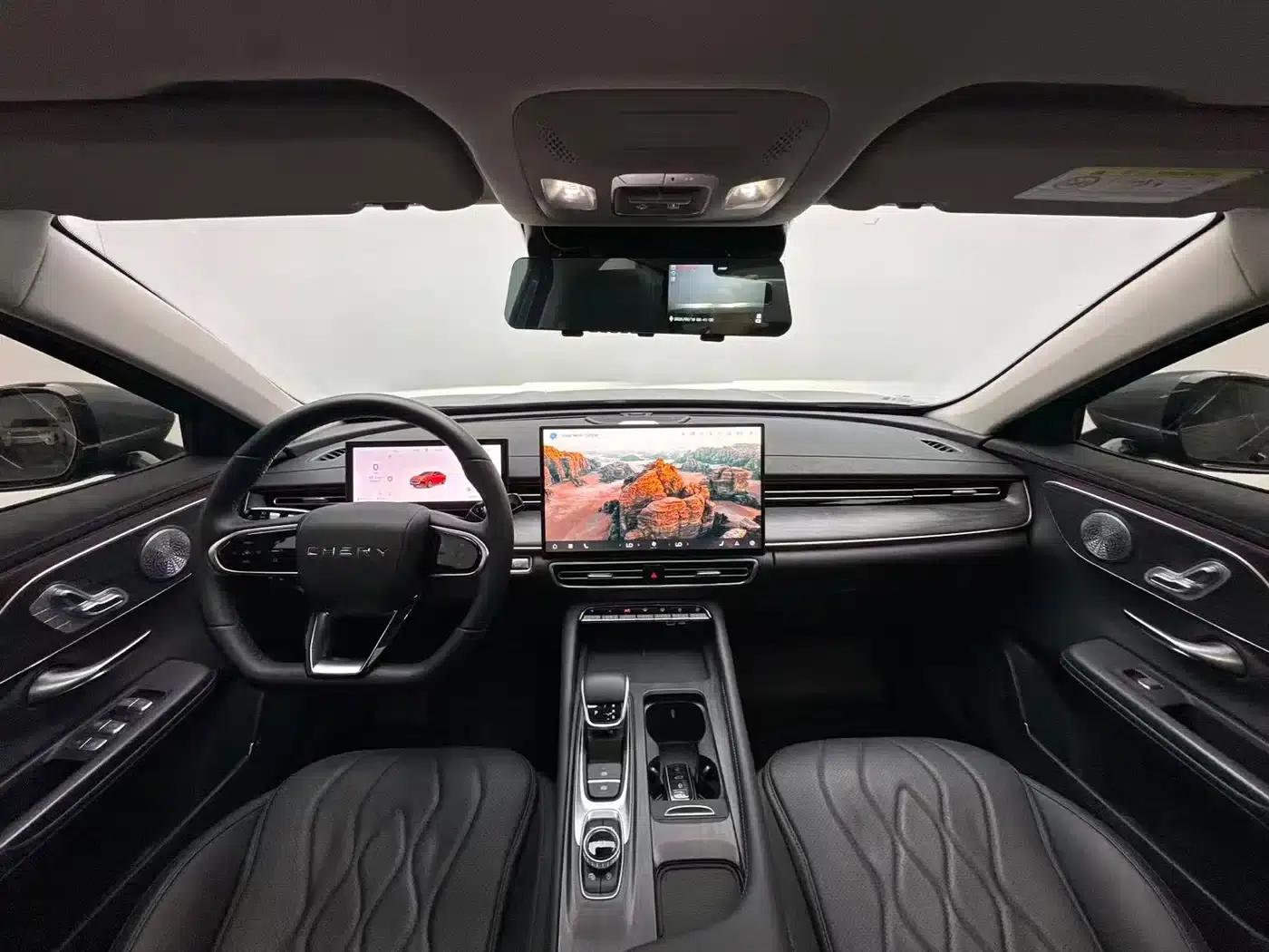 Chery Arrizo 8 PRO 2025 1.6T DCT Luxury+ — миниатюра 4