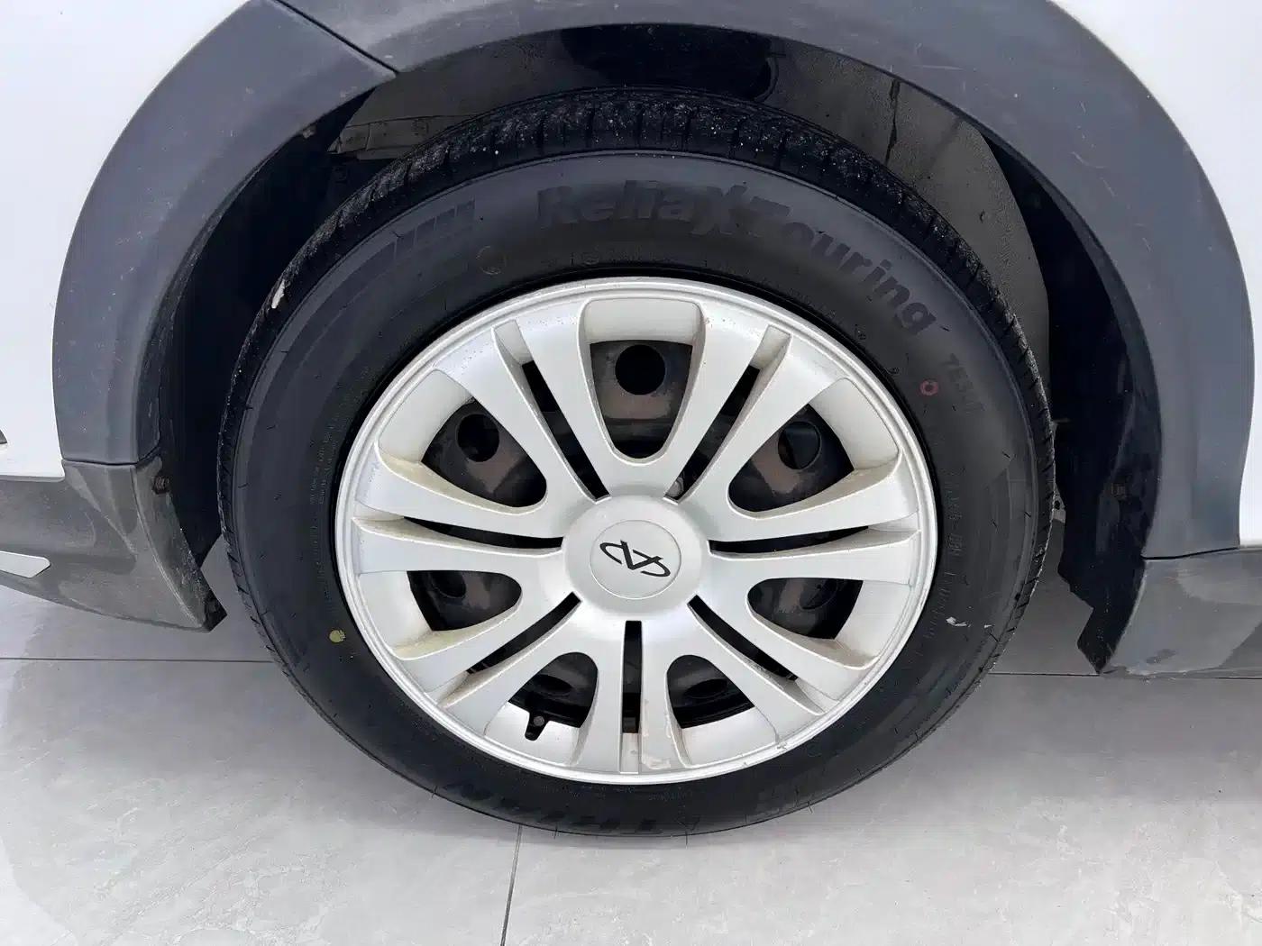 Fengyun 2 2015 1.5L Manual Elite Edition — миниатюра 15