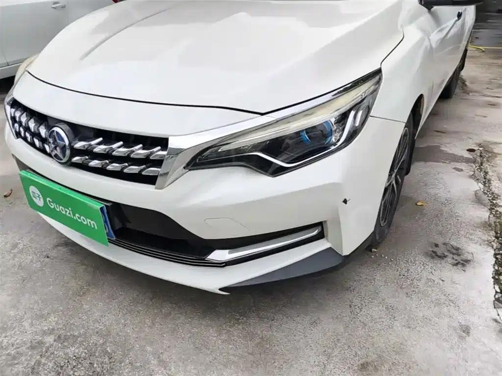 Venucia D60 2018 1.6L CVT Intelligent Elite Edition — миниатюра 24