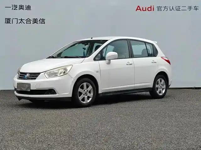 Venucia R50 2013 1.6L Automatic Fashion Edition