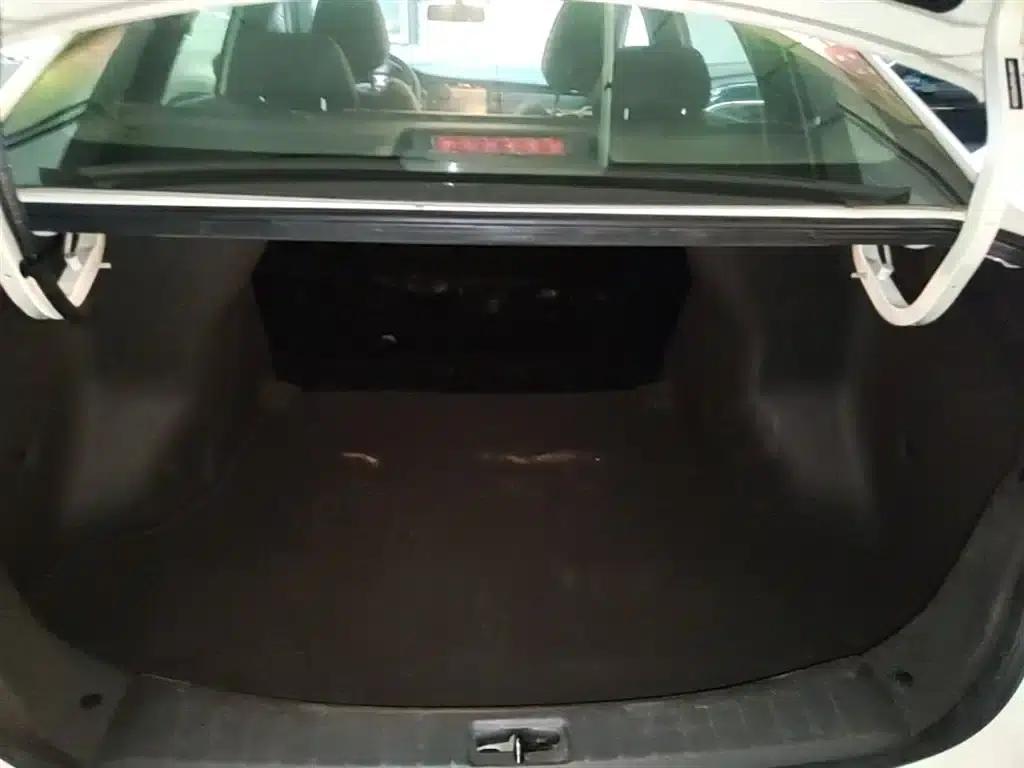 Venucia D60EV 2023 PLUS Comfort Edition SI — миниатюра 19