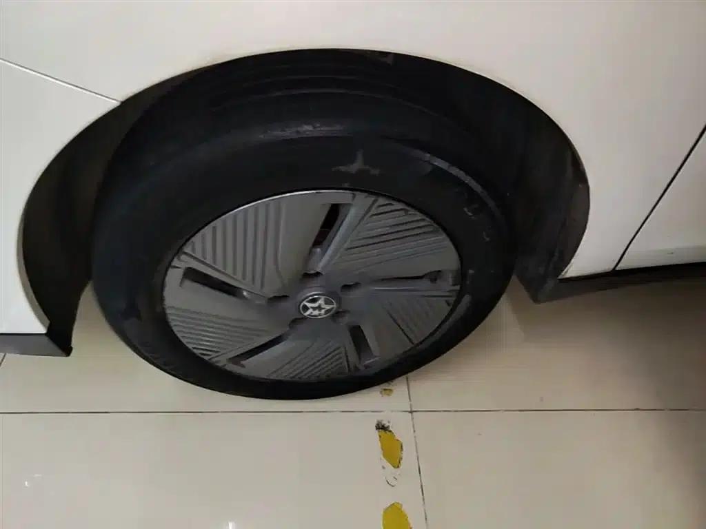 Venucia D60EV 2023 PLUS Comfort Edition SI — миниатюра 23