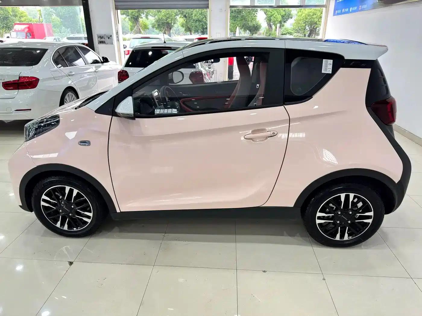 Little Ant 2022 Model, Sweet Pink, Low Sugar Version, Lithium Iron Phosphate, 30kW, 301km/h — миниатюра 6