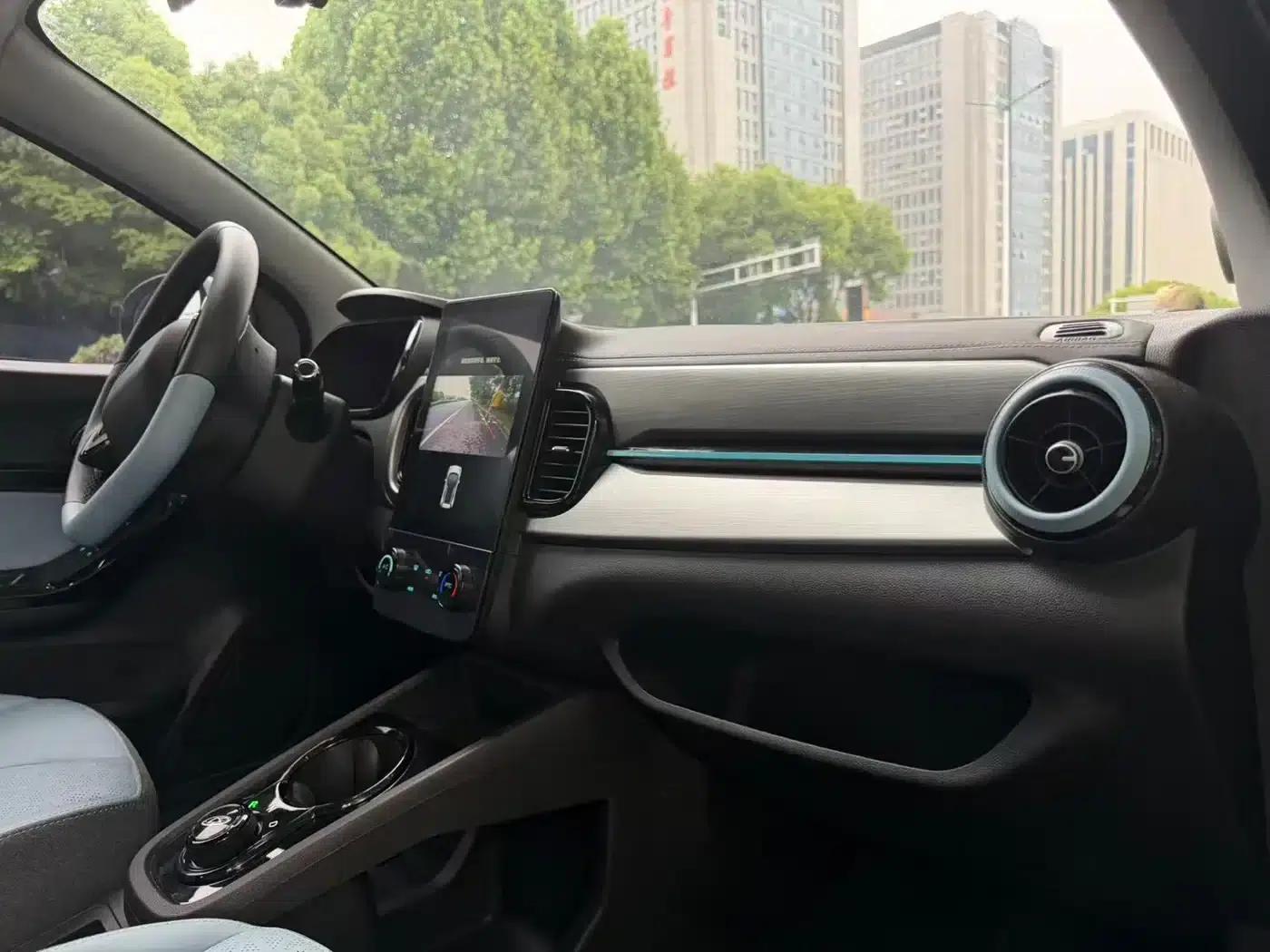Little Ant 2024 Youth Edition 251km, True Love Edition 25.05kWh — миниатюра 14