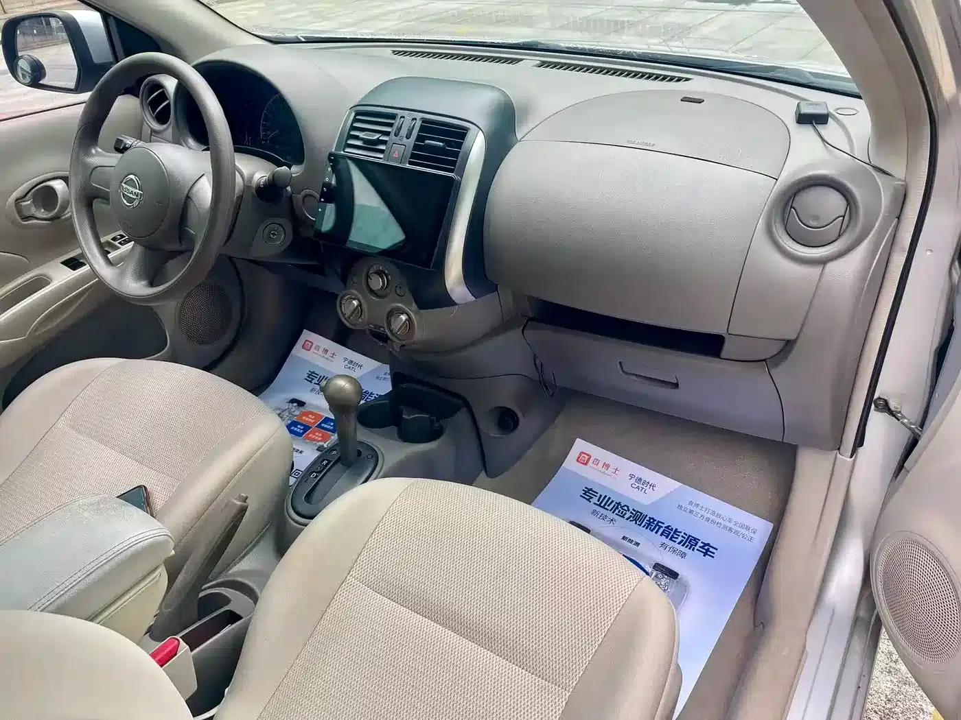 Nissan Sunny 2011 1.5XE CVT Comfort Edition — миниатюра 12
