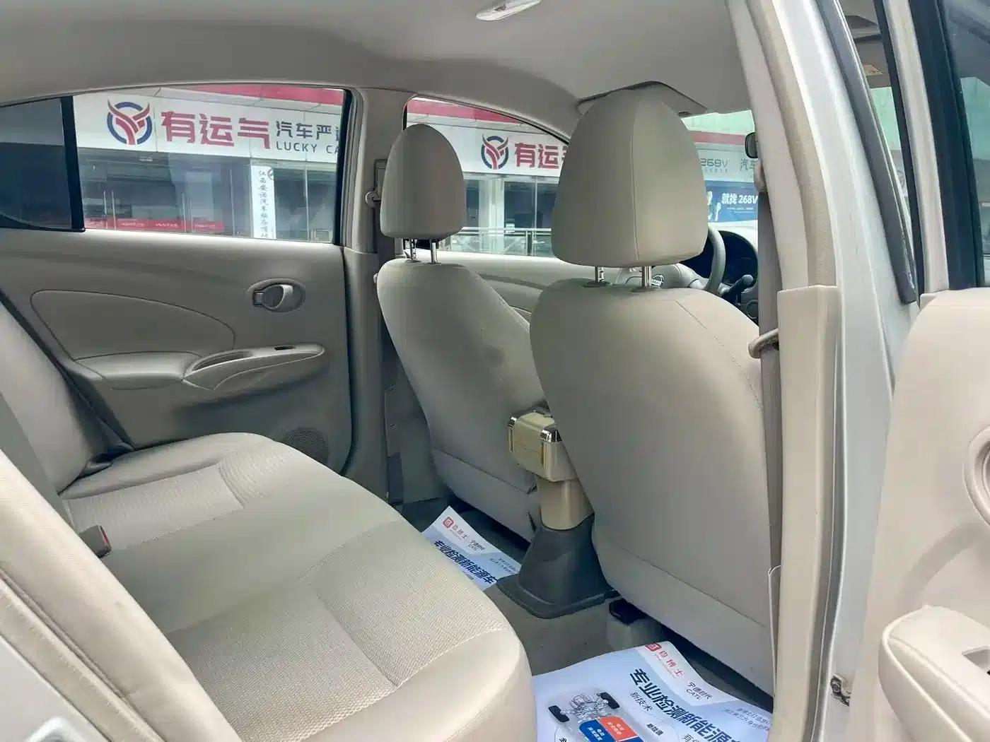 Nissan Sunny 2011 1.5XE CVT Comfort Edition — миниатюра 13