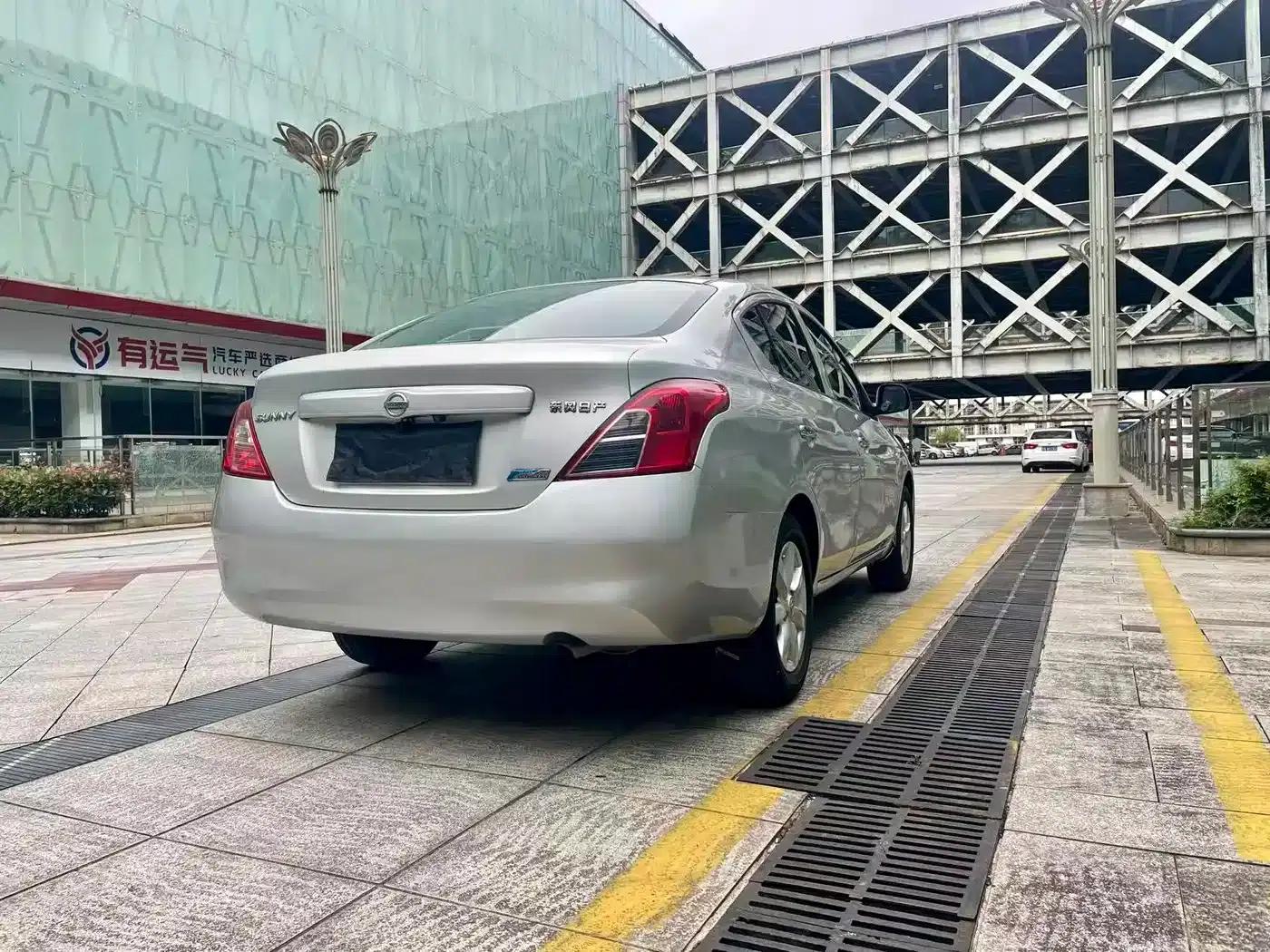 Nissan Sunny 2011 1.5XE CVT Comfort Edition — миниатюра 5