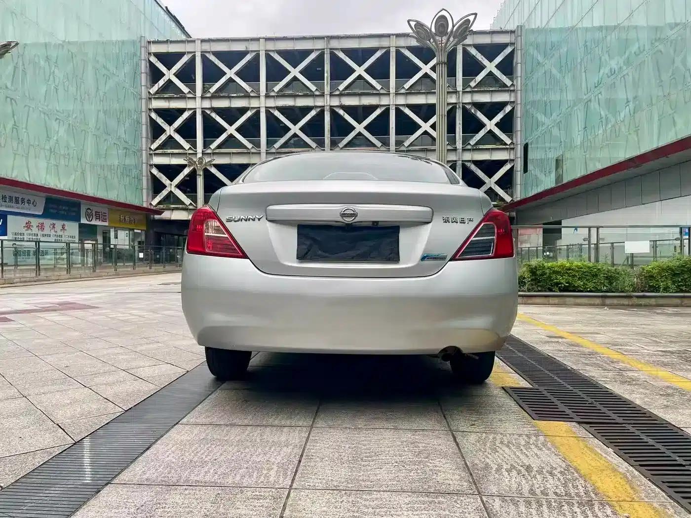 Nissan Sunny 2011 1.5XE CVT Comfort Edition — миниатюра 6