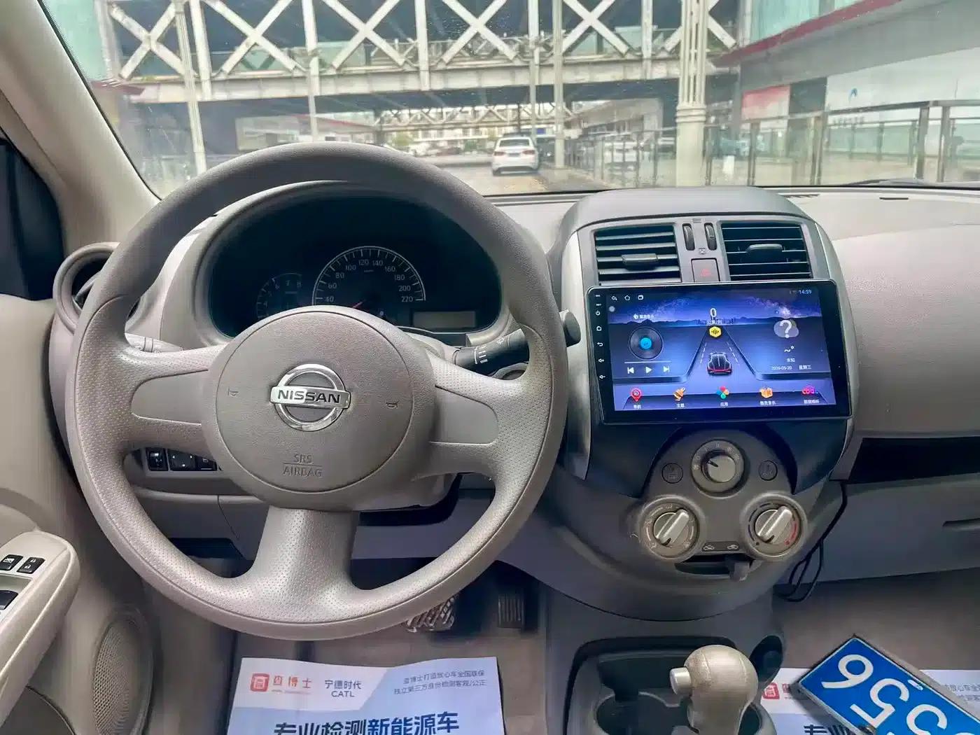 Nissan Sunny 2011 1.5XE CVT Comfort Edition — миниатюра 9