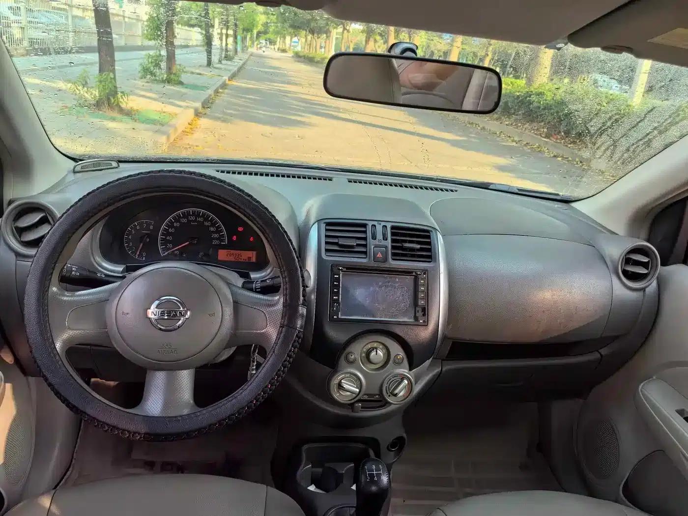 Nissan Sunny 2011 1.5XE Manual Comfort Edition — миниатюра 4