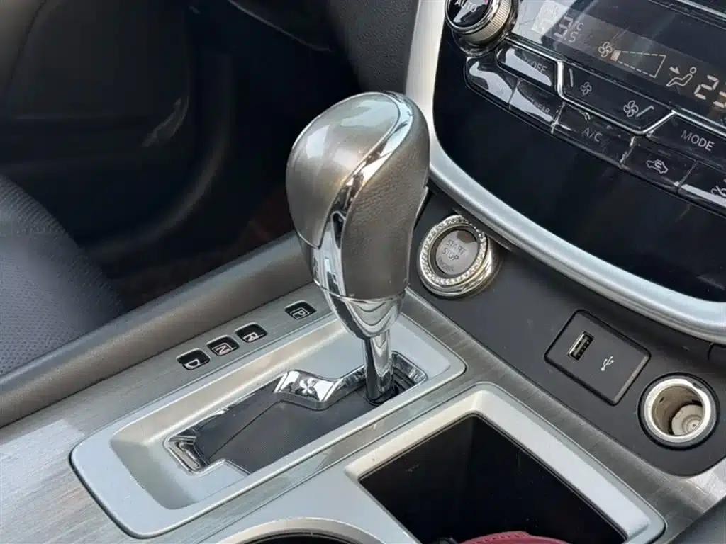 Nissan Murano 2021 2.5L XL 2WD Intelligent Luxury Edition — миниатюра 12