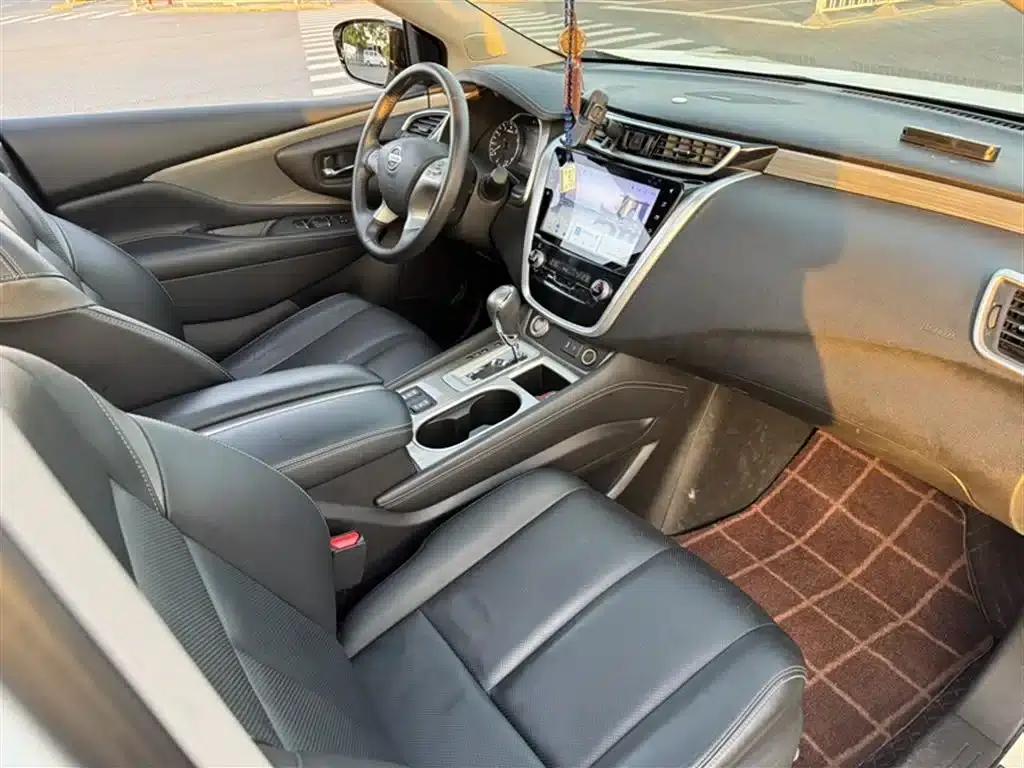 Nissan Murano 2021 2.5L XL 2WD Intelligent Luxury Edition — миниатюра 4