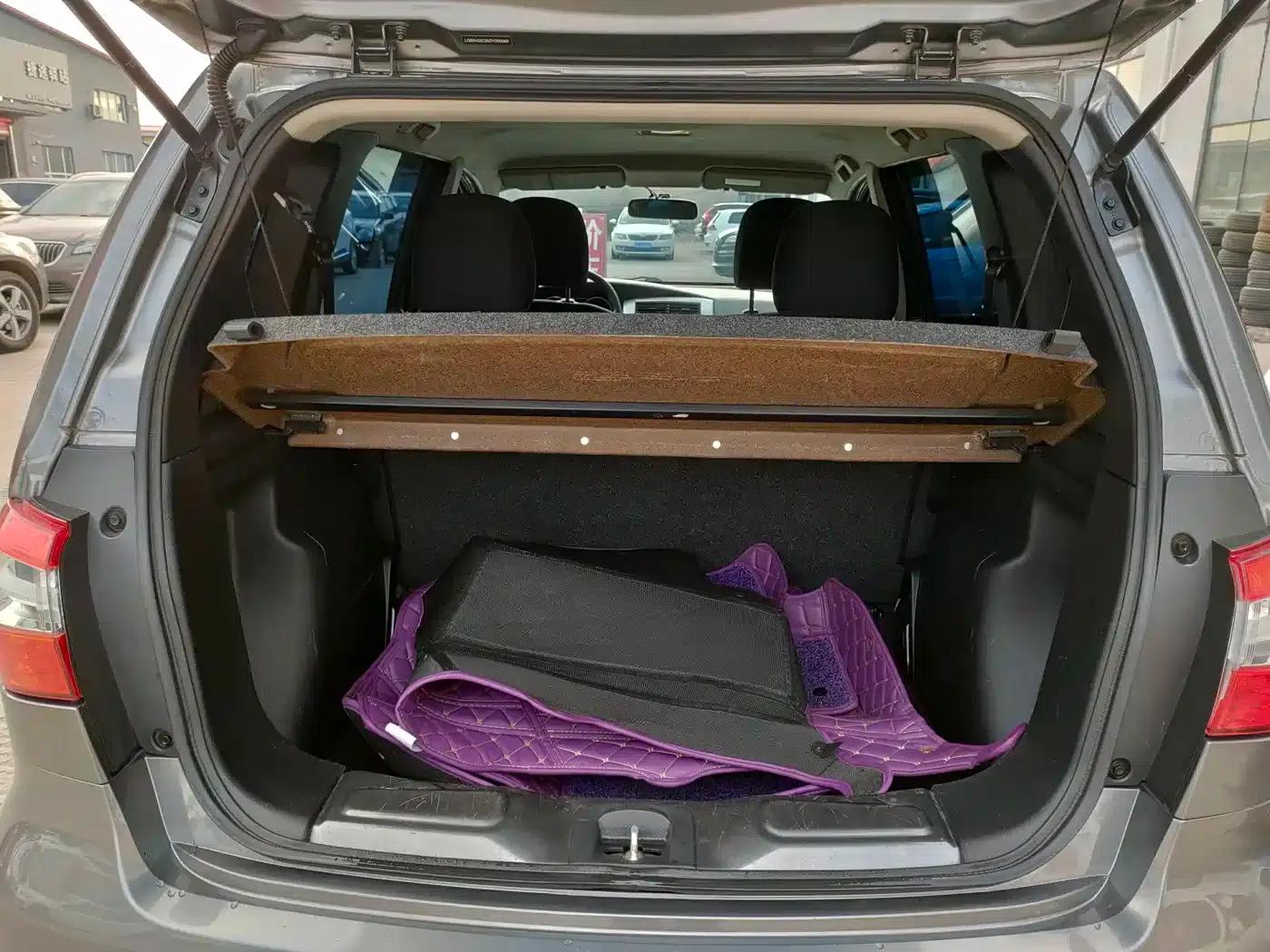 Nissan Livina 2015 1.6XE Manual Comfort Edition — миниатюра 10
