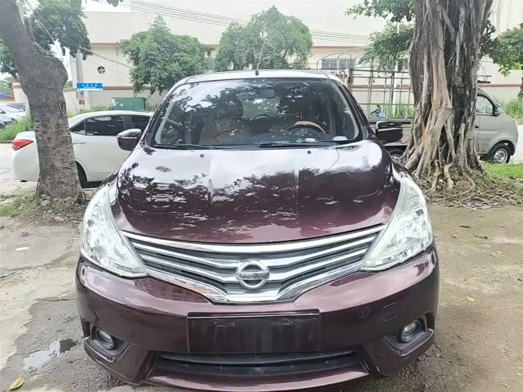 Nissan Livina 2013 1.6XE CVT Comfort Edition — миниатюра 3