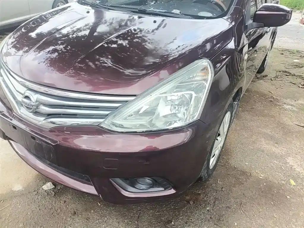 Nissan Livina 2013 1.6XE CVT Comfort Edition — миниатюра 24