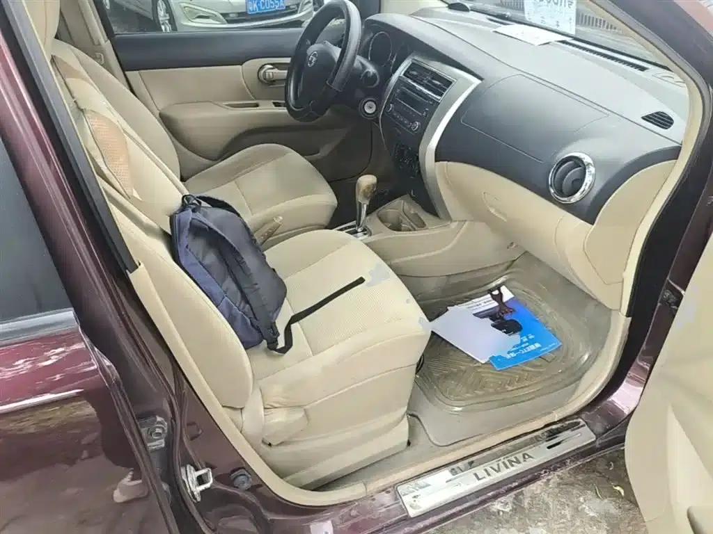 Nissan Livina 2013 1.6XE CVT Comfort Edition — миниатюра 25