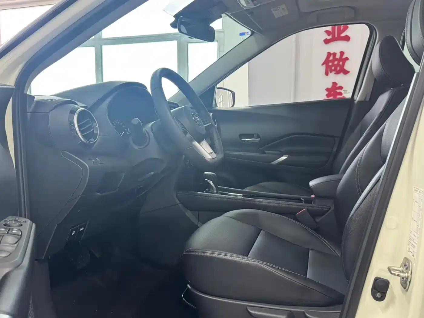 Nissan Kicks 2022 1.5L CVT XV TOP Flagship Edition — миниатюра 14