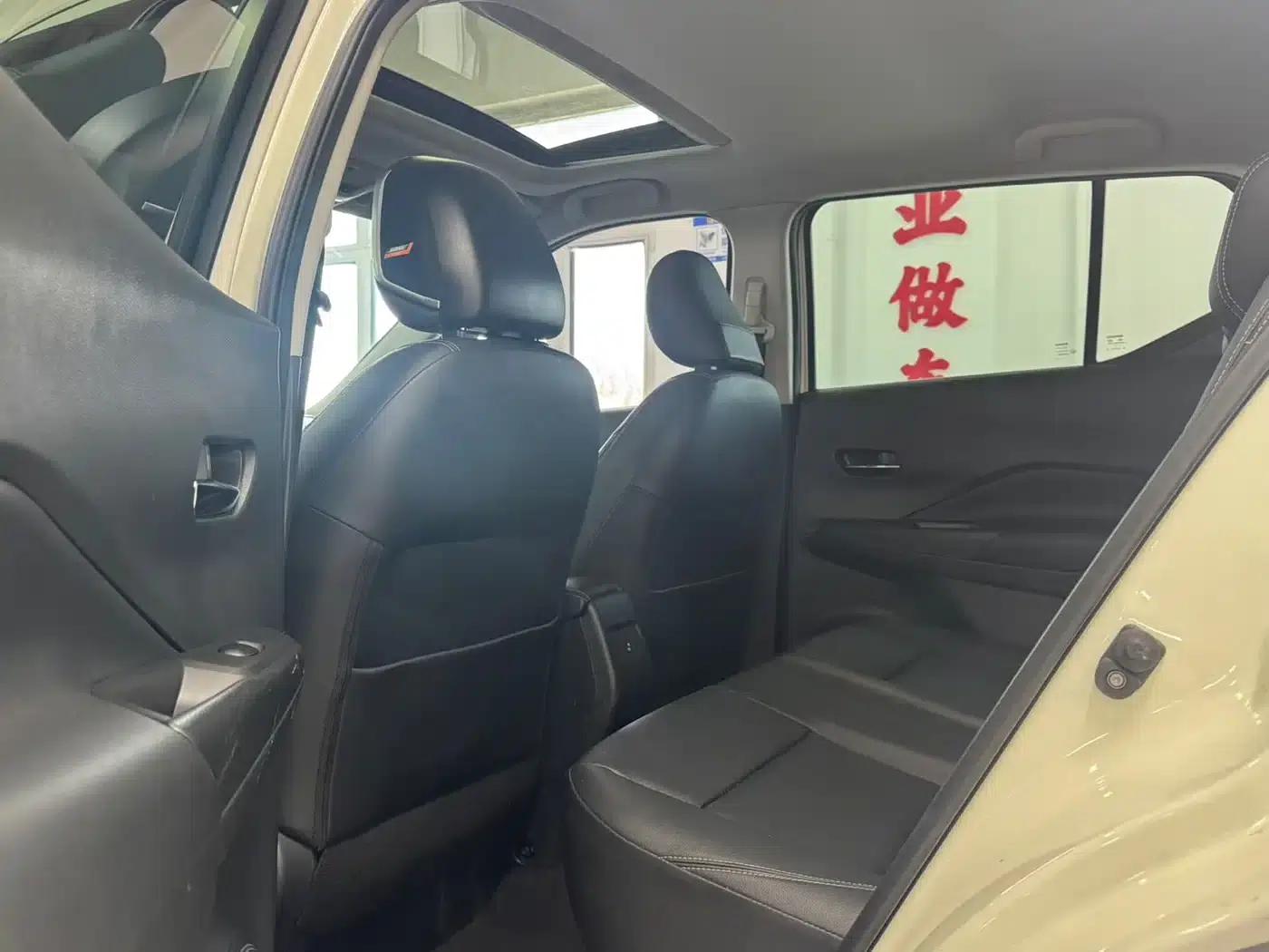 Nissan Kicks 2022 1.5L CVT XV TOP Flagship Edition — миниатюра 15