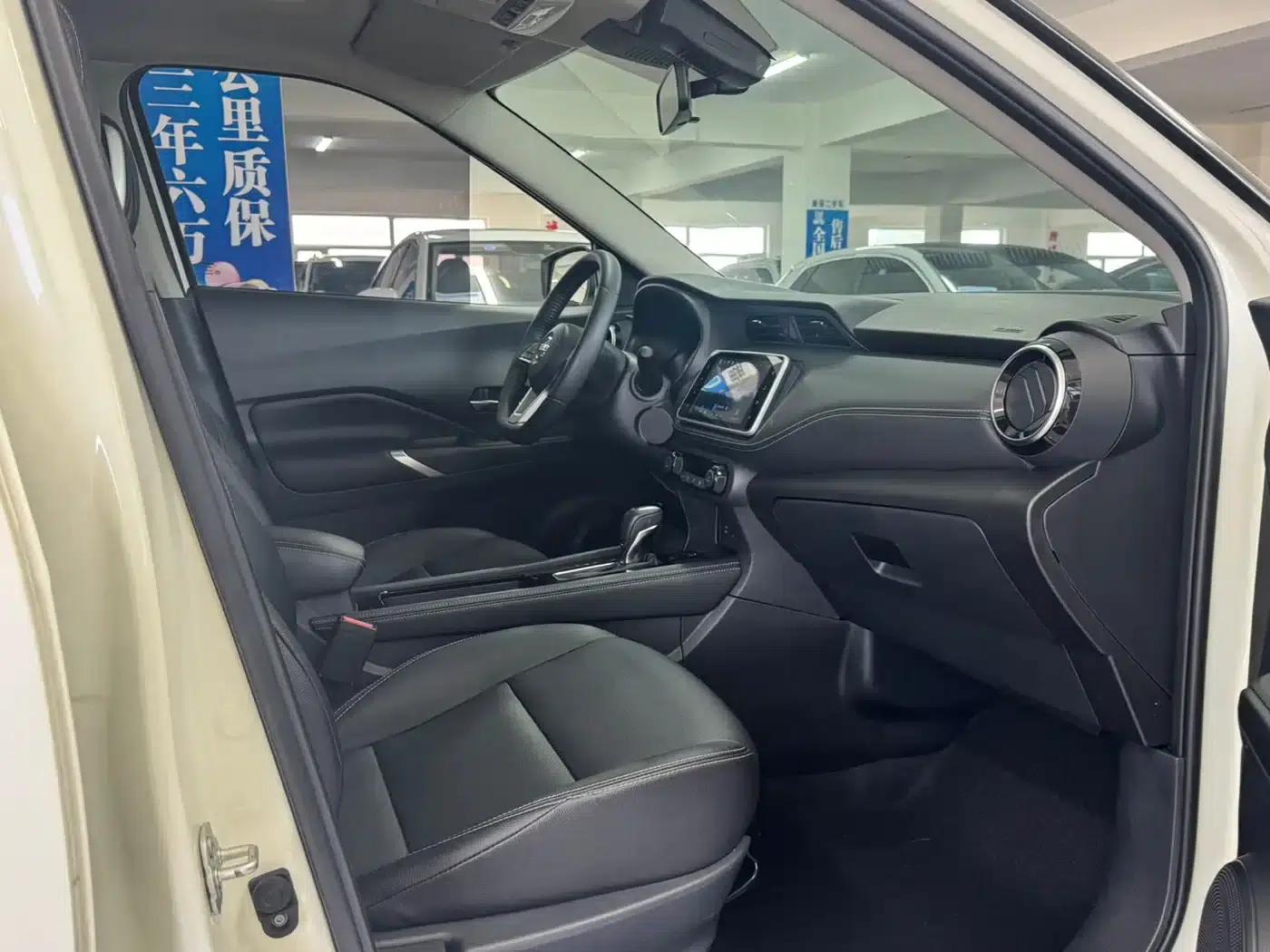 Nissan Kicks 2022 1.5L CVT XV TOP Flagship Edition — миниатюра 4