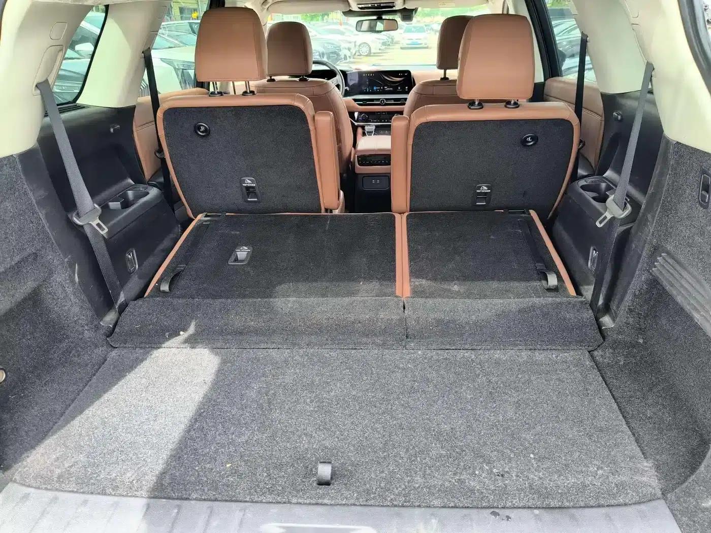 2024 Volkswagen Land Cruiser 380VC-TURBO 4WD Supreme Edition (6-seater) — миниатюра 13