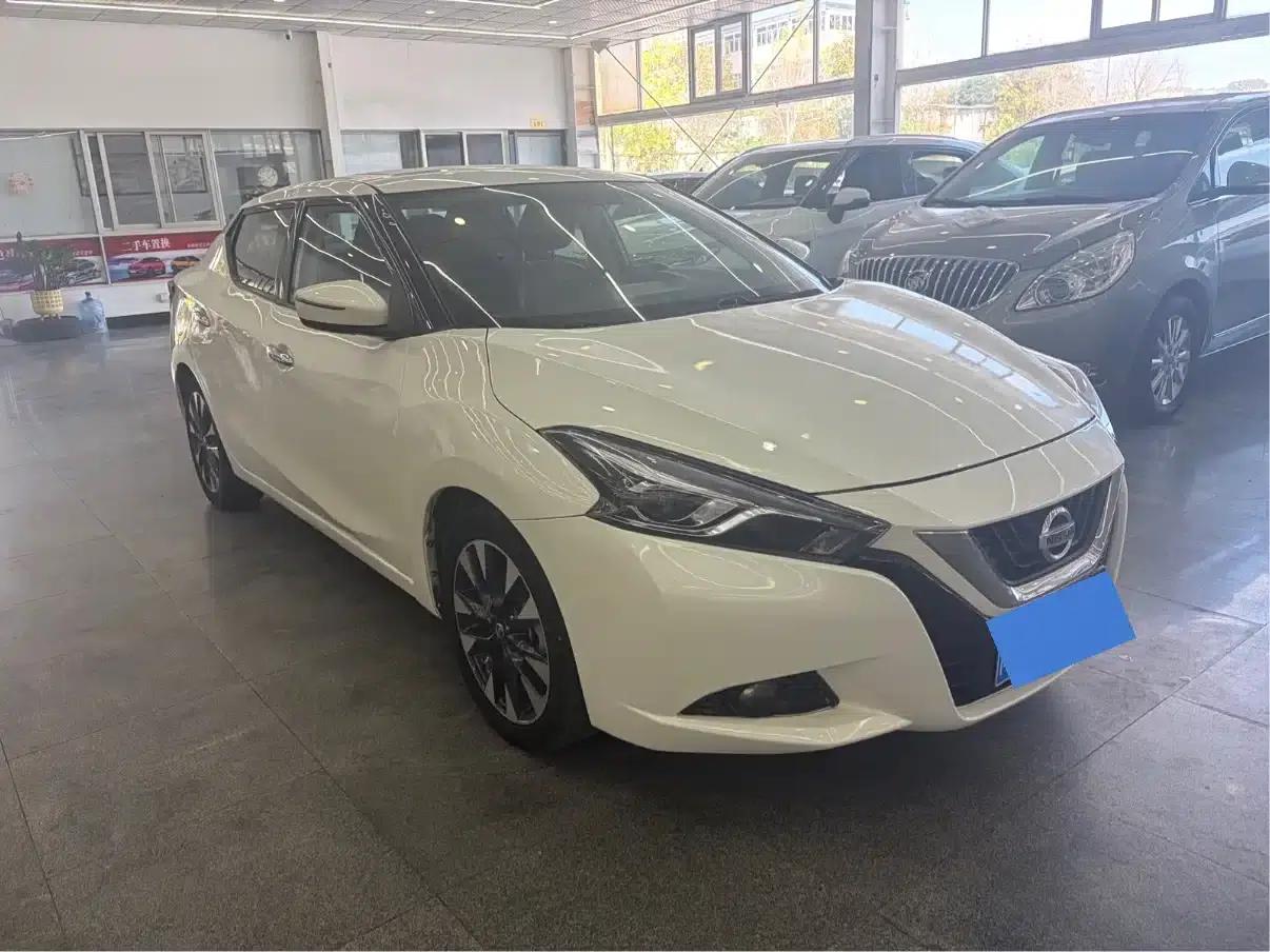 Nissan Bluebird 2019 1.6L CVT Smart Connect Smart Cool Edition (National VI Emission Standard) — миниатюра 2