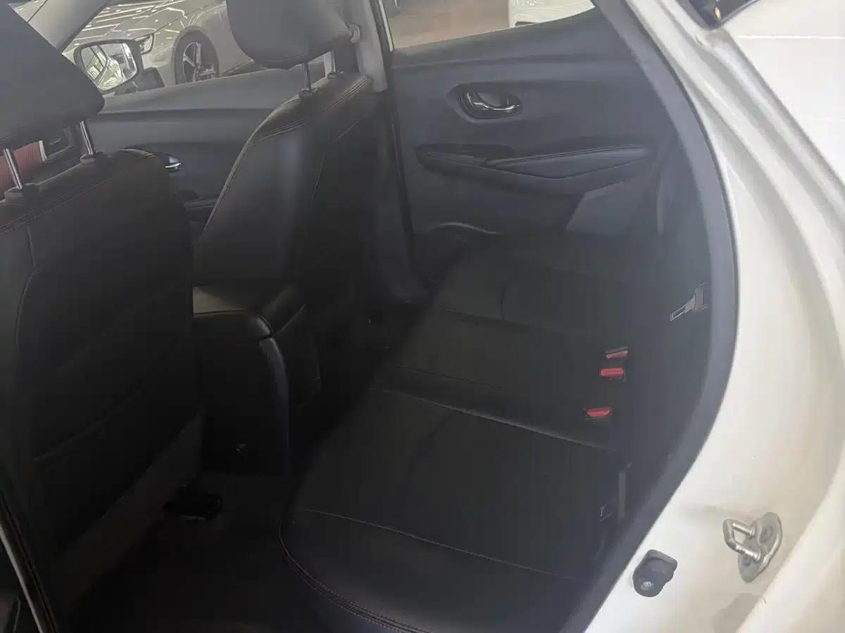 Nissan Bluebird 2019 1.6L CVT Smart Connect Smart Cool Edition (National VI Emission Standard) — миниатюра 5