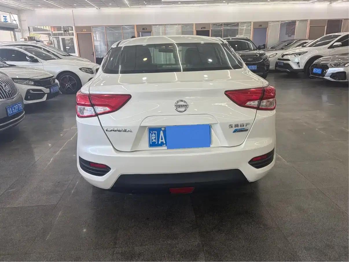 Nissan Bluebird 2019 1.6L CVT Smart Connect Smart Cool Edition (National VI Emission Standard) — миниатюра 8
