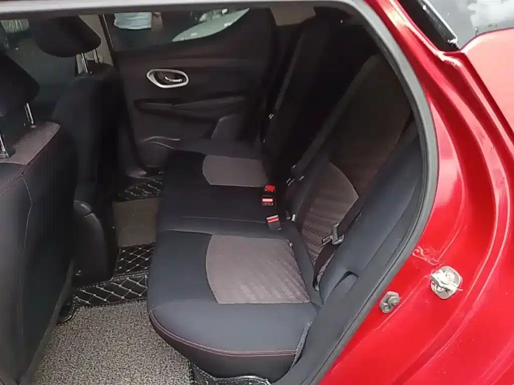 Nissan Bluebird 2016 1.6L CVT Smart Edition — миниатюра 17