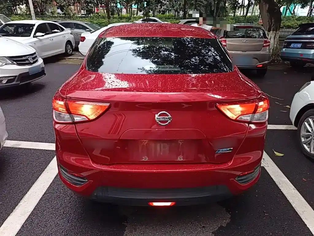 Nissan Bluebird 2016 1.6L CVT Smart Edition — миниатюра 6
