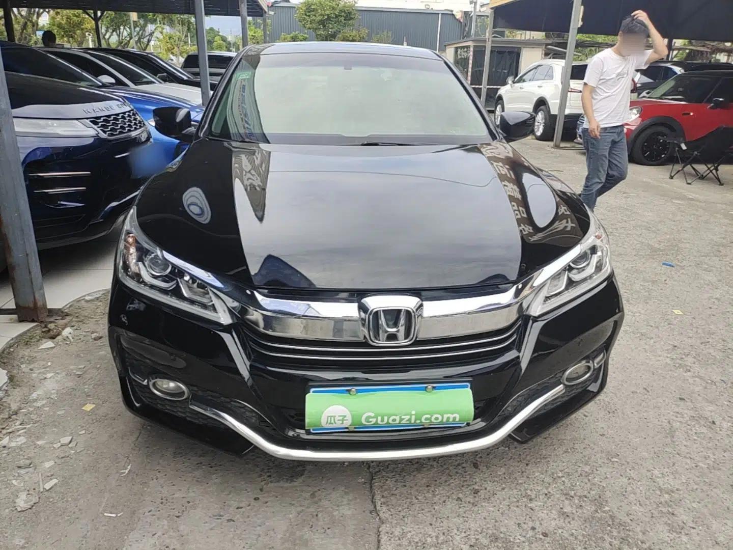 Honda Accord 2016 2.0L Comfort Edition — миниатюра 2