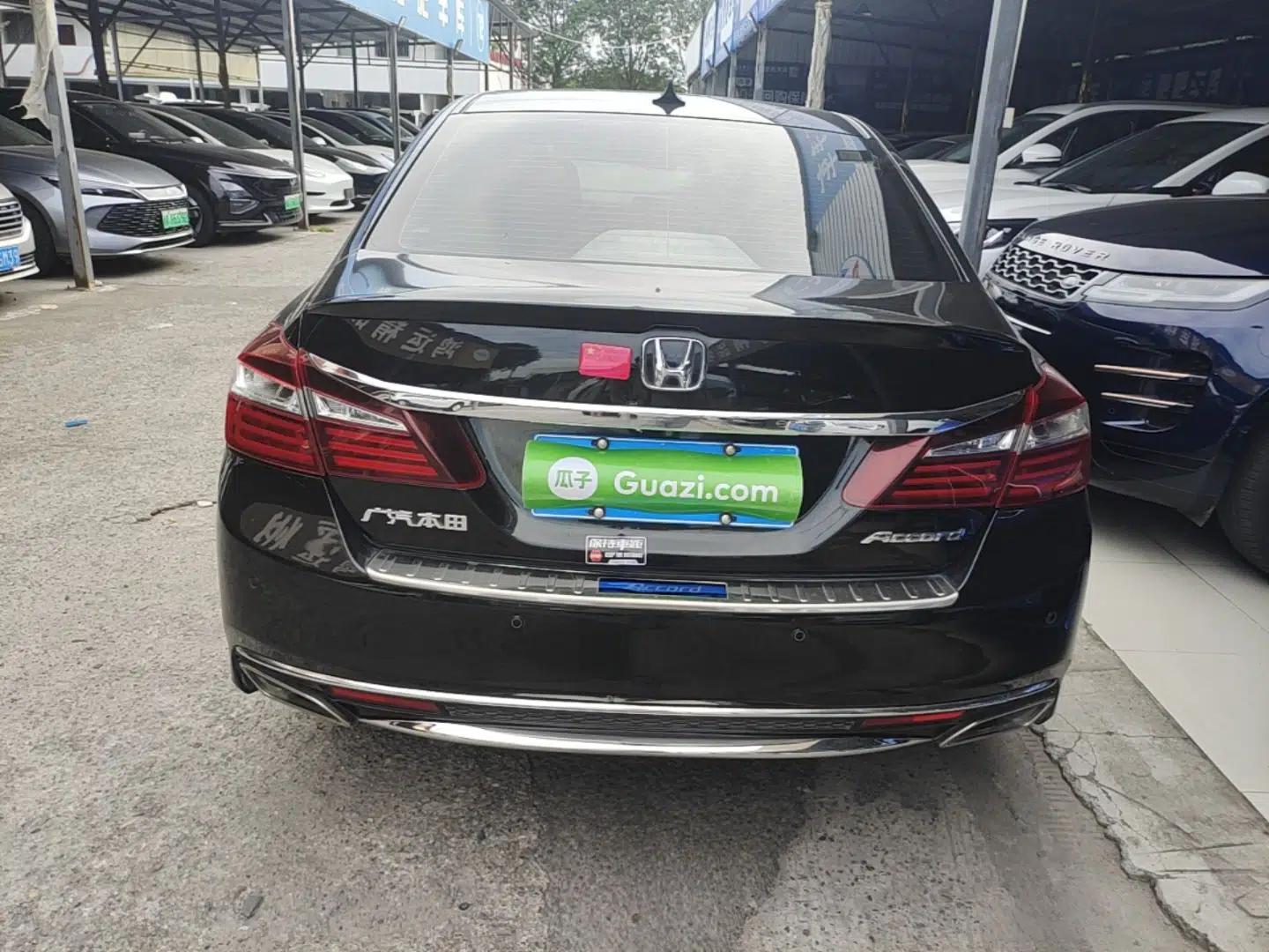 Honda Accord 2016 2.0L Comfort Edition — миниатюра 3