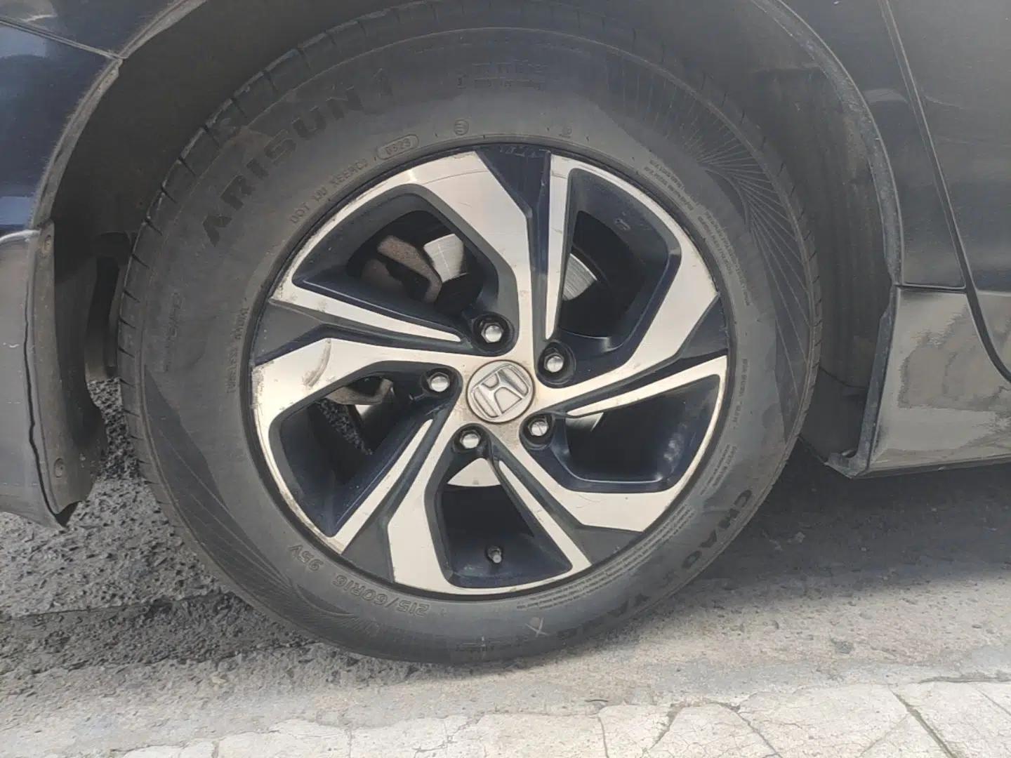 Honda Accord 2016 2.0L Comfort Edition — миниатюра 10