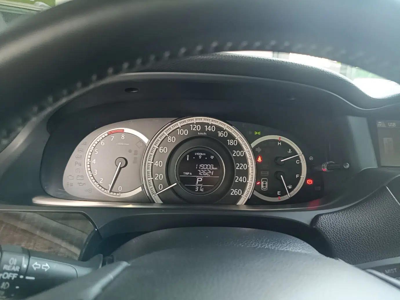 Honda Accord 2014 2.4L EX Luxury Edition — миниатюра 15
