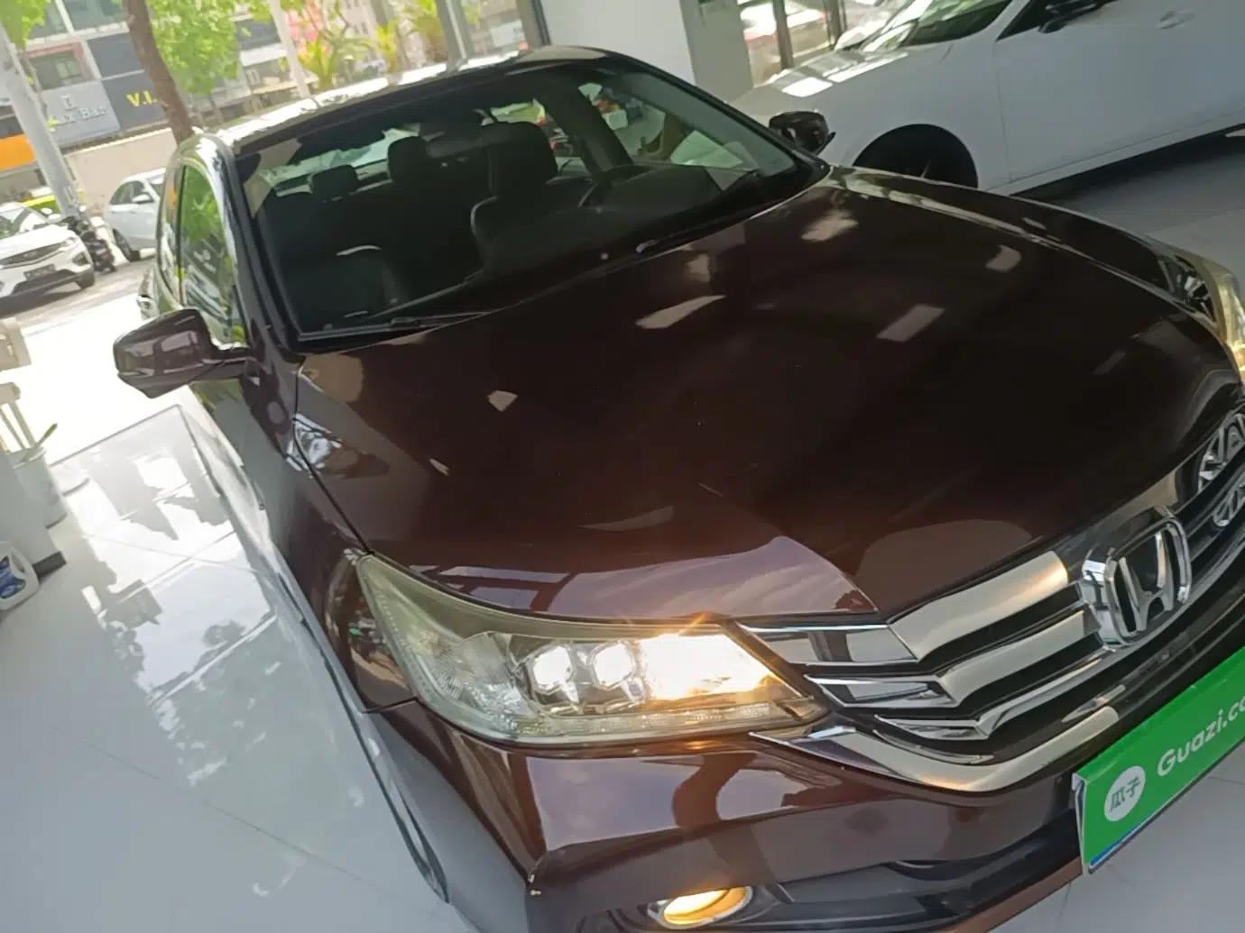 Honda Accord 2014 2.4L EX Luxury Edition — миниатюра 3