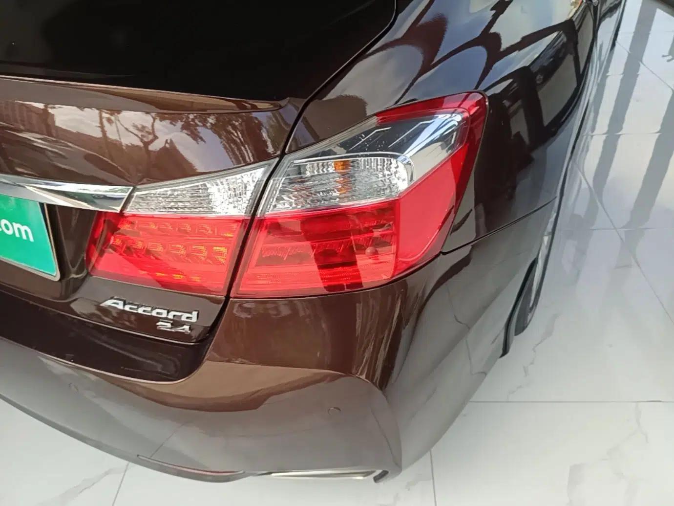 Honda Accord 2014 2.4L EX Luxury Edition — миниатюра 7