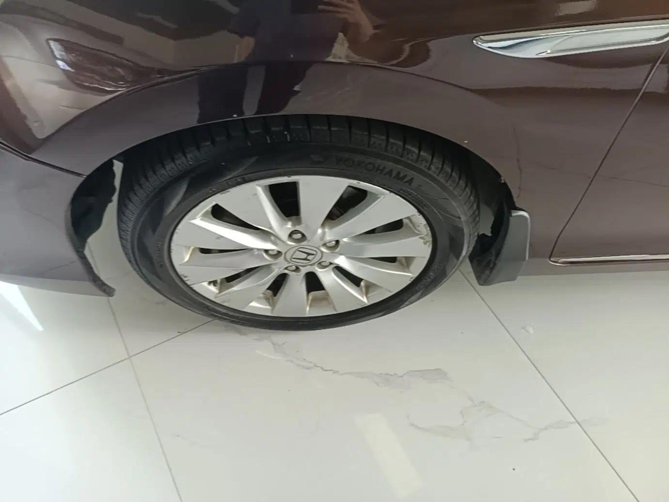 Honda Accord 2014 2.4L EX Luxury Edition — миниатюра 8