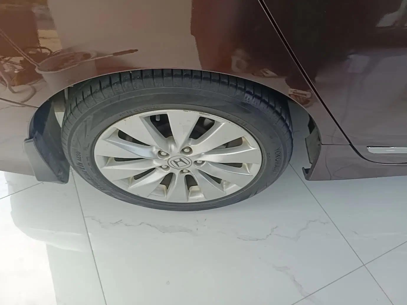 Honda Accord 2014 2.4L EX Luxury Edition — миниатюра 10