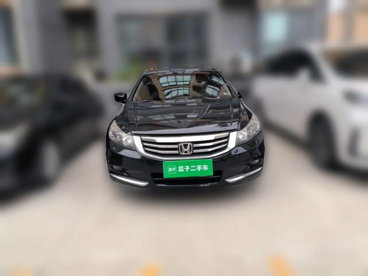 Honda Accord 2013 2.0L SE — миниатюра 2