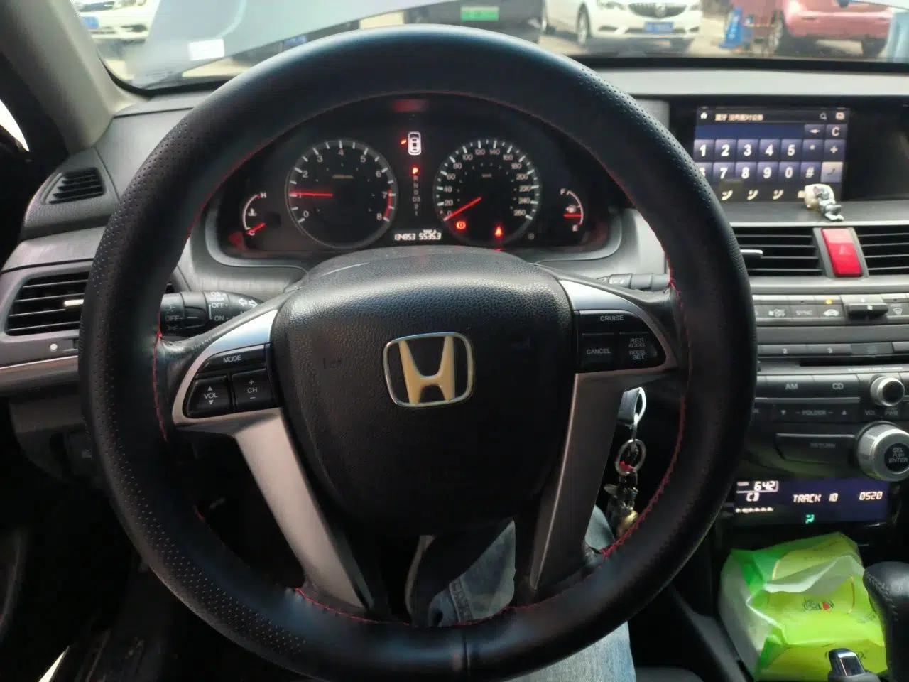 Honda Accord 2013 2.0L SE — миниатюра 11