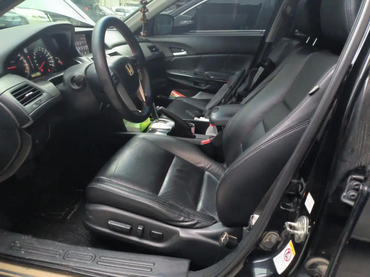 Honda Accord 2013 2.0L SE — миниатюра 16