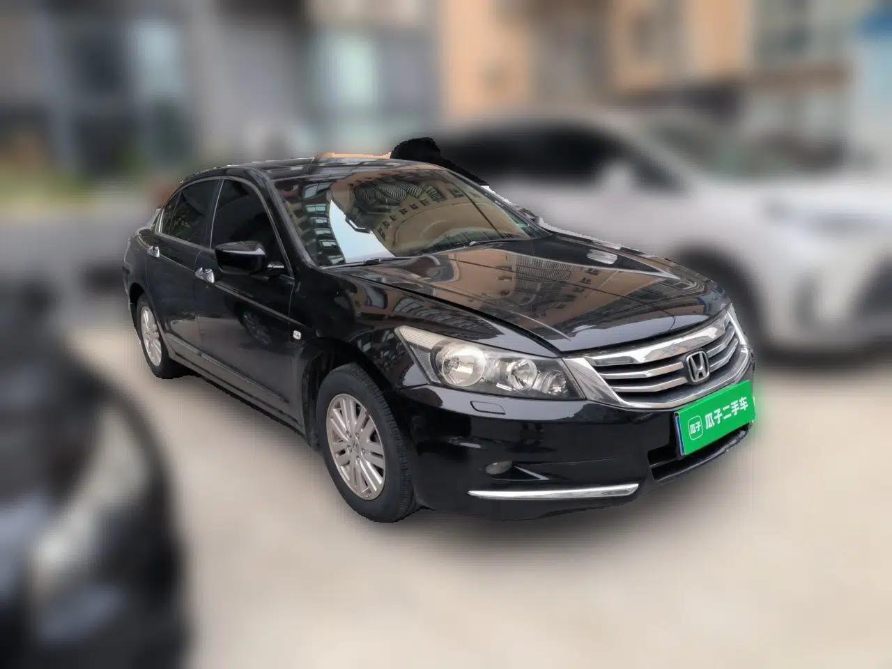 Honda Accord 2013 2.0L SE — миниатюра 3