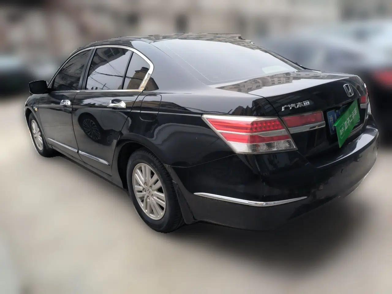 Honda Accord 2013 2.0L SE — миниатюра 4