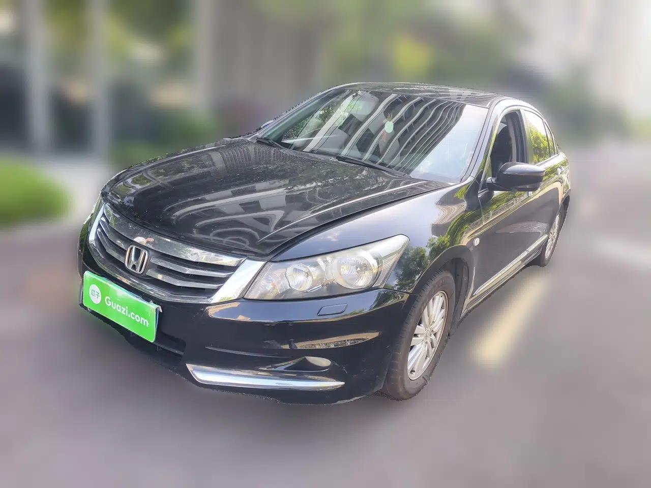 Honda Accord 2013 2.0L SE — миниатюра 1
