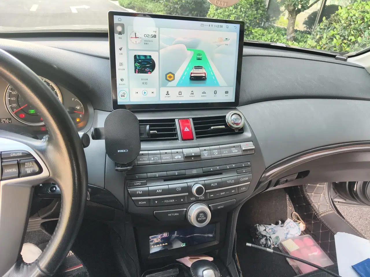 Honda Accord 2013 2.0L SE — миниатюра 14
