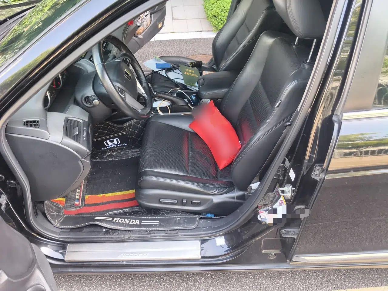 Honda Accord 2013 2.0L SE — миниатюра 16