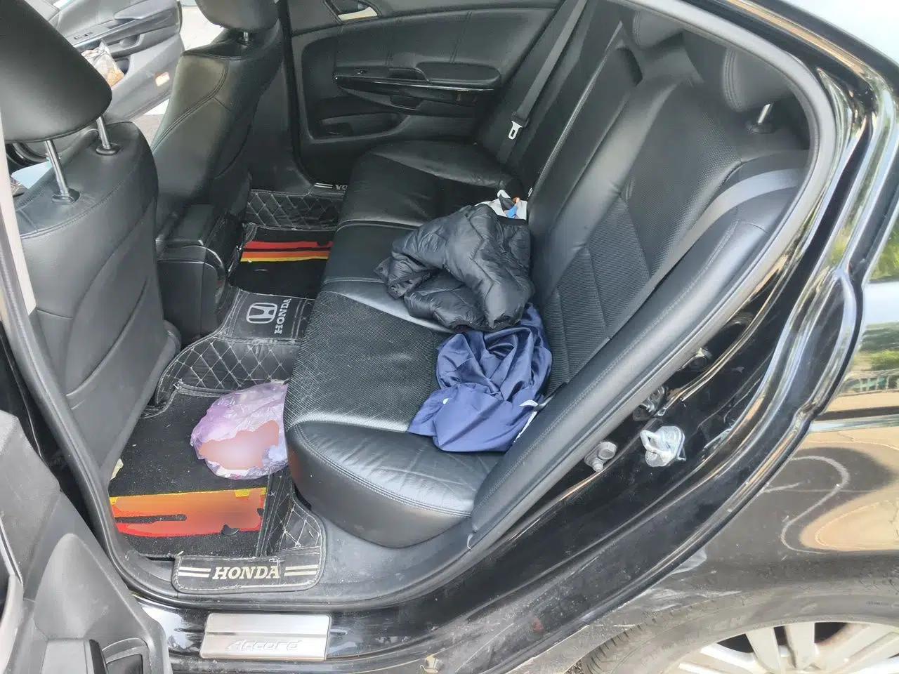 Honda Accord 2013 2.0L SE — миниатюра 18