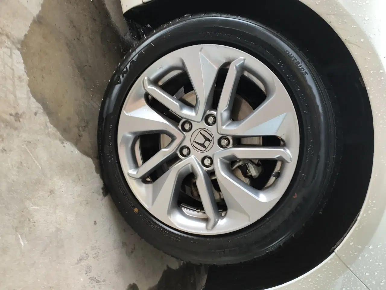 Honda Accord 2018 260TURBO Elite Edition China V — миниатюра 8