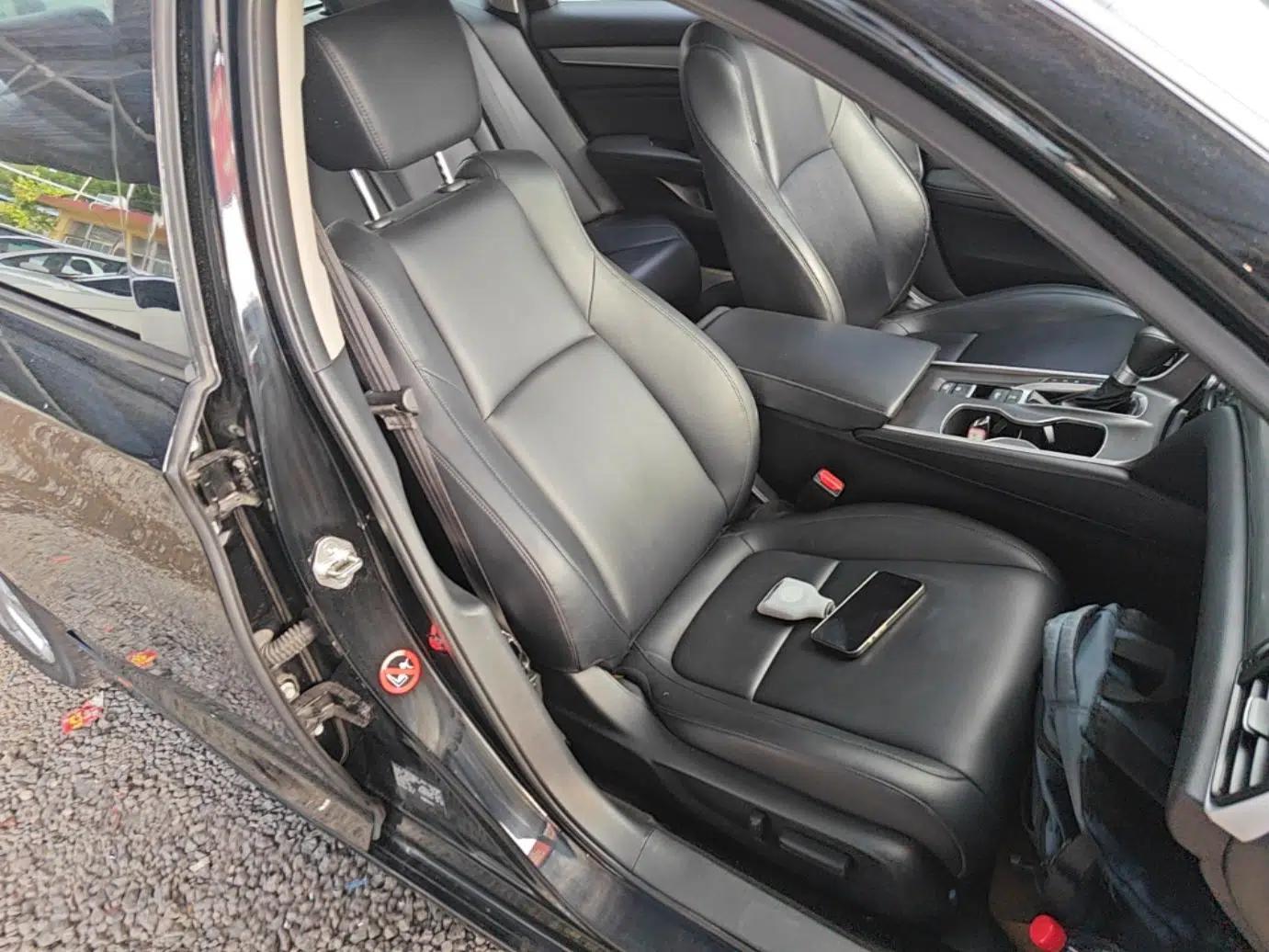 Honda Accord 2018 260TURBO Elite Edition China VI — миниатюра 23